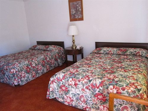 Cadet Motel 2*
